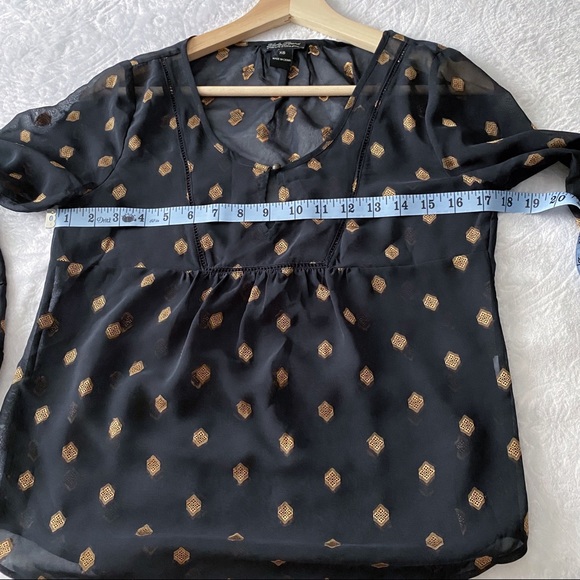 Lucky Brand Semi Sheer Gold Thread Embroidered Top - Picture 2 of 9